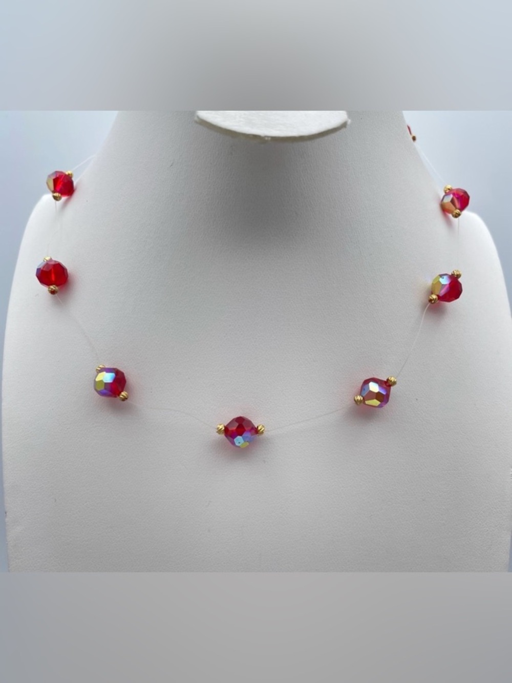 Beautiful Vintage Red Crystal Bead Illusion Necklace Gold Accents 15.5”